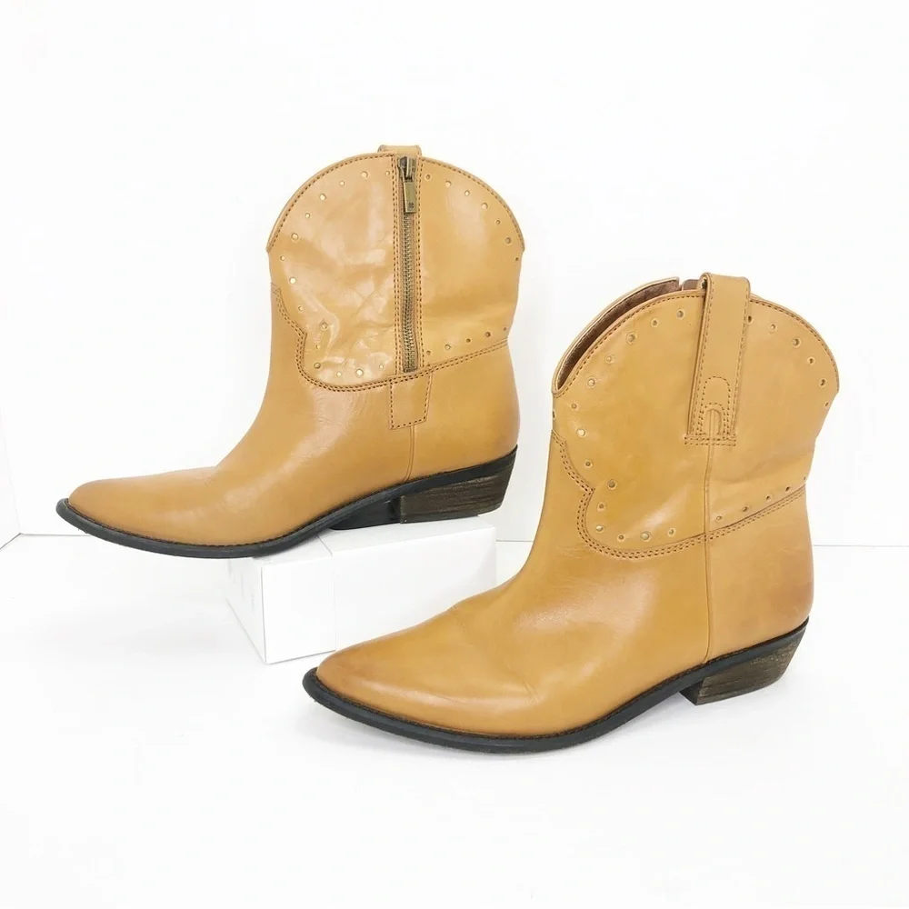 Lucky brand mustard Lucky Vachetta leather western ankle boots